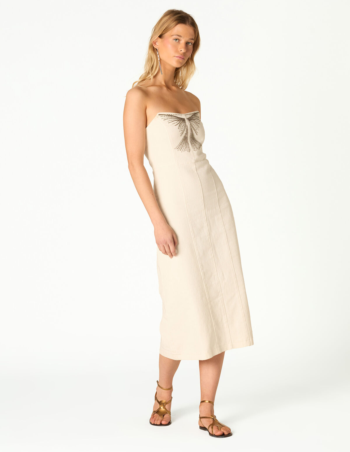 VESTIDO TACHAS SEM AL&Ccedil;AS BRANCO