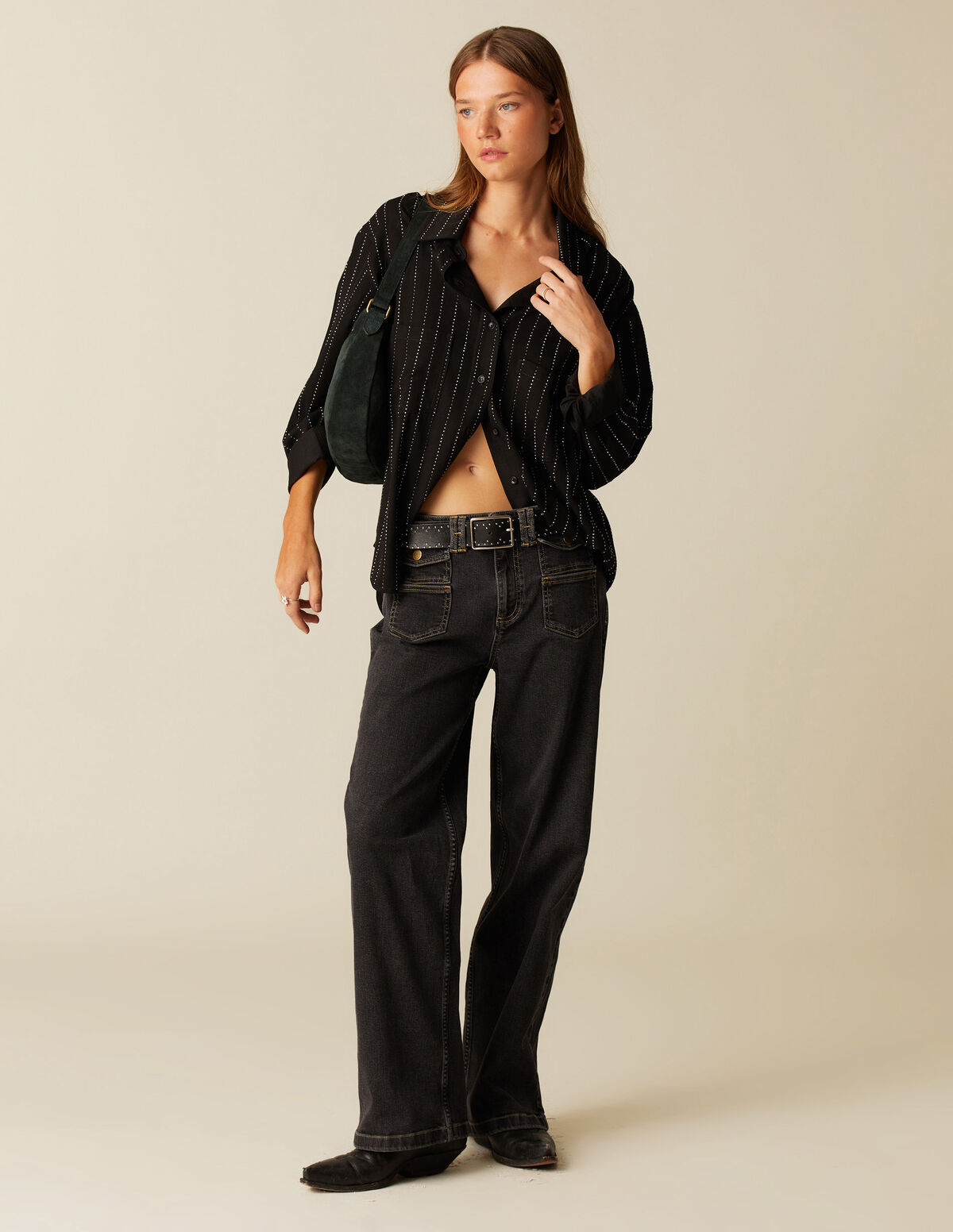 CAMISA TACHUELAS PLATEADAS