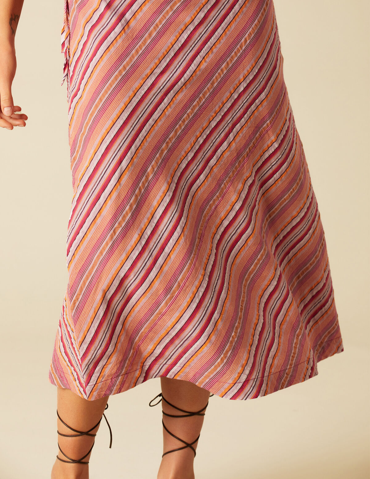 VESTIDO RAYA MULTICOLOR MORA