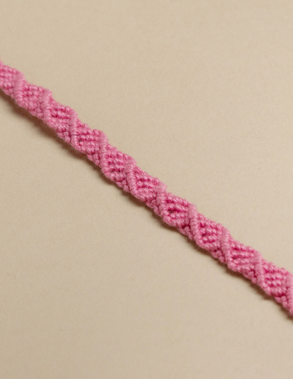 PULSERA HILO LIMA