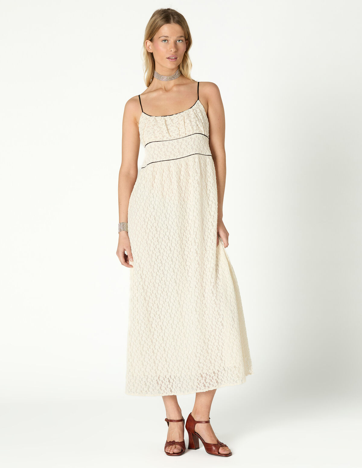 VESTIDO RENDA &Eacute;CRU