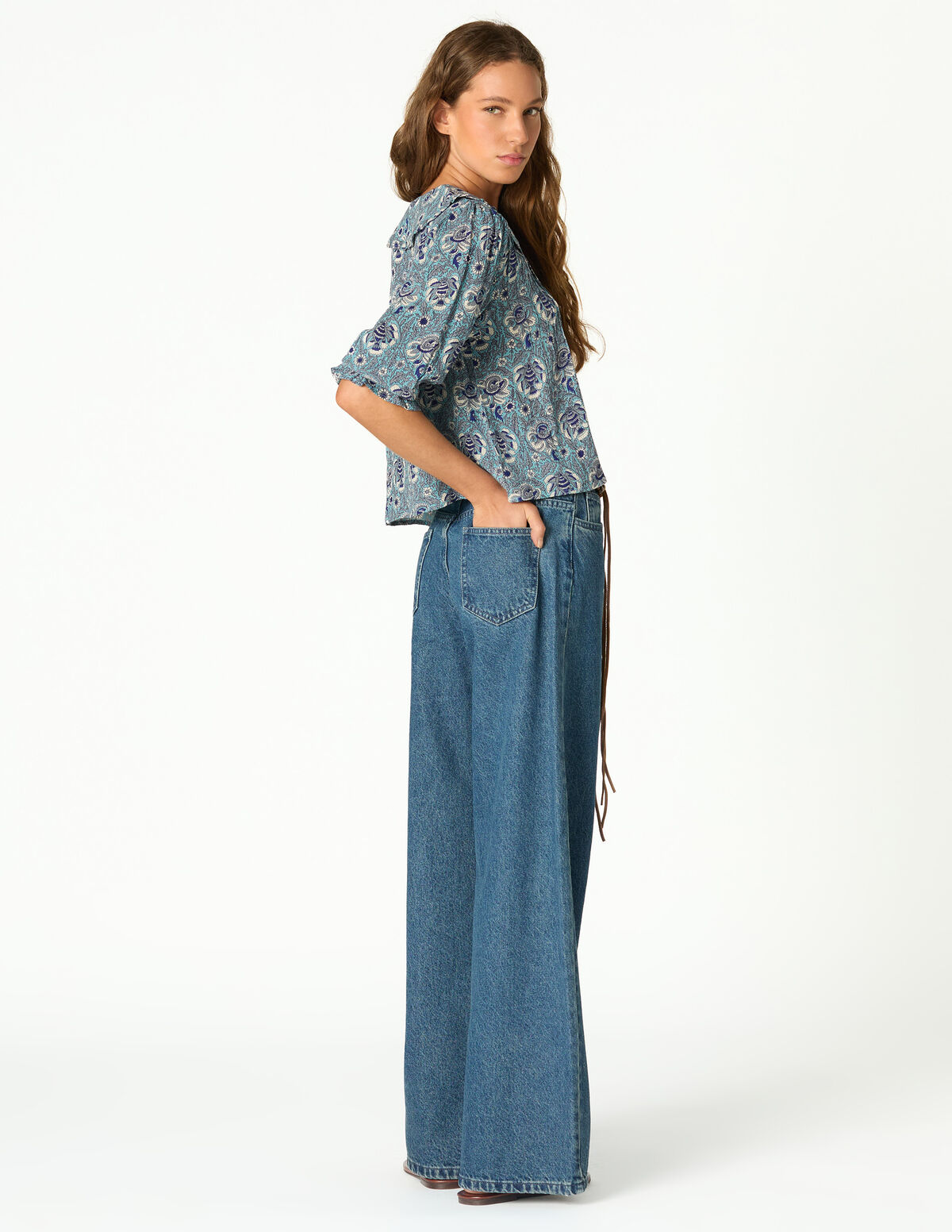 PANTALON JEAN BLEU BOUTONS