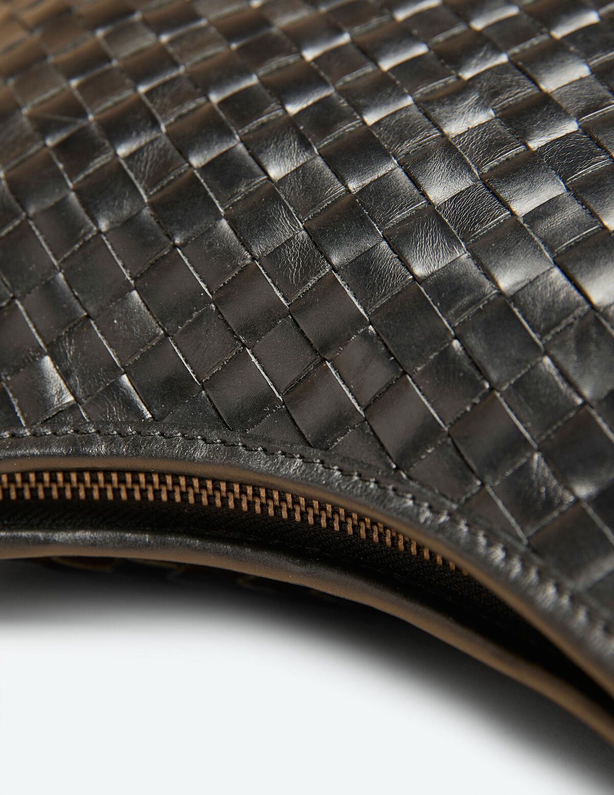 BOLSO TRENZADO NEGRO MINI