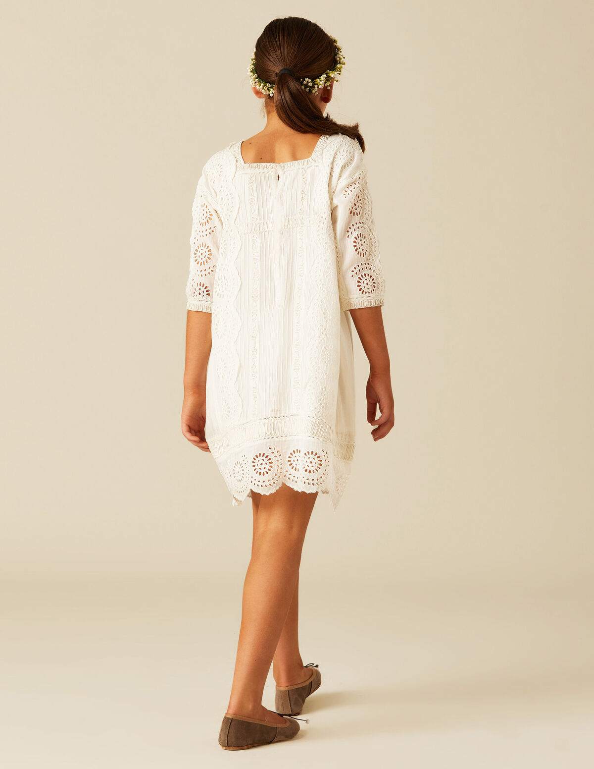 ROBE DE COMMUNION DENTELLE