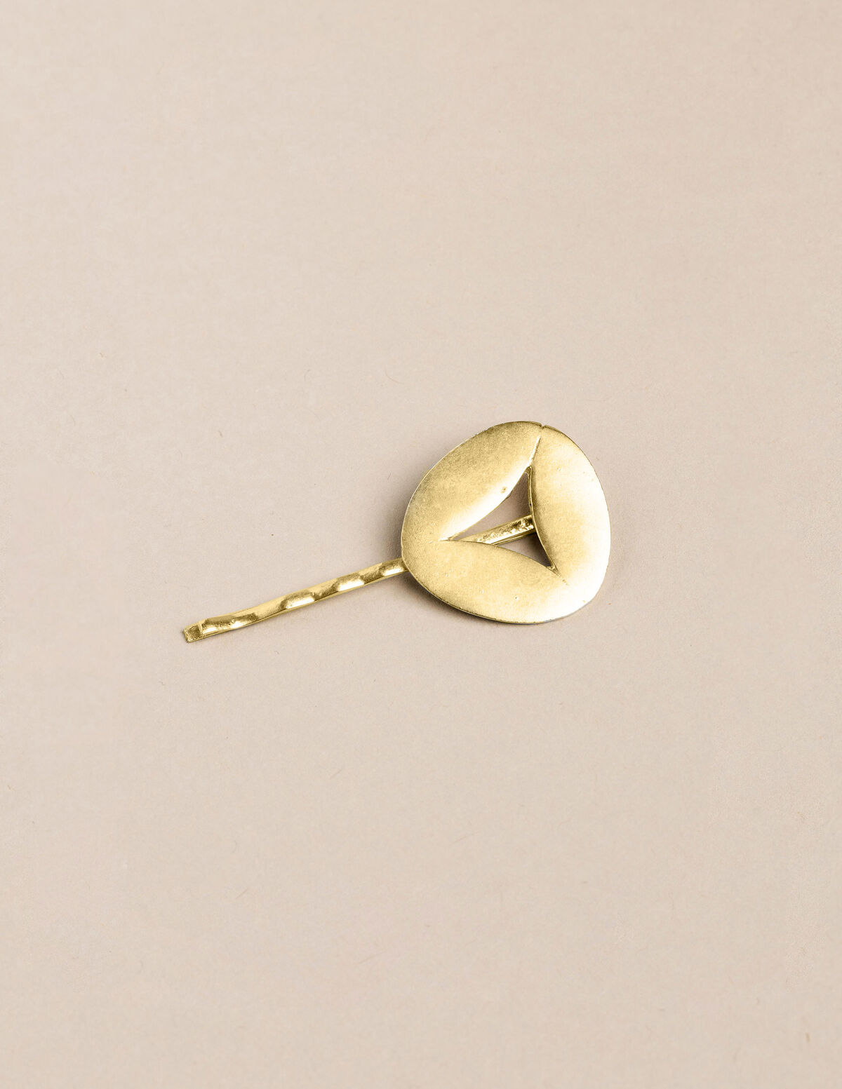 GOLDEN TRIANGLE HAIR CLIP