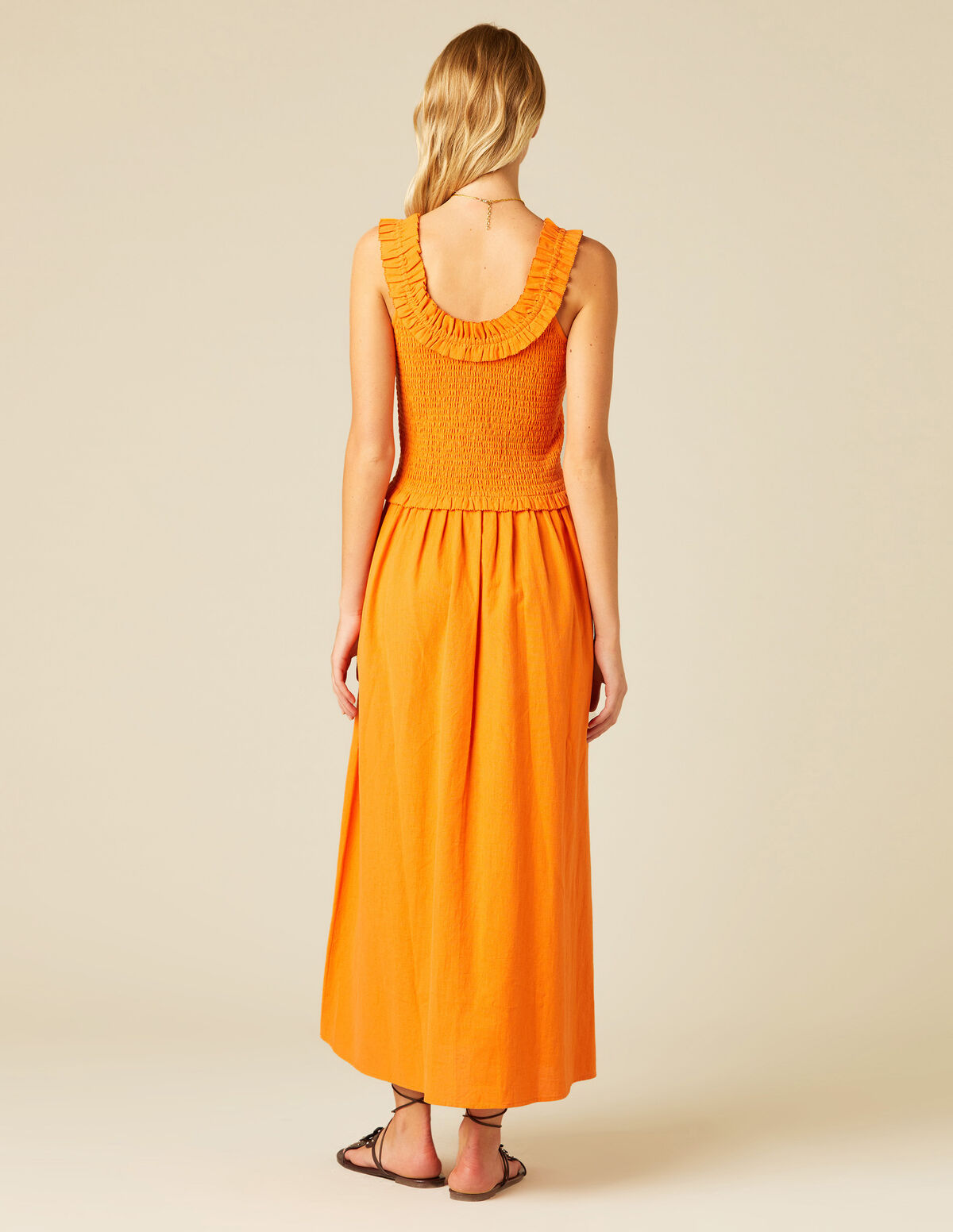 VESTIDO GOMAS VOLANTE AZUL