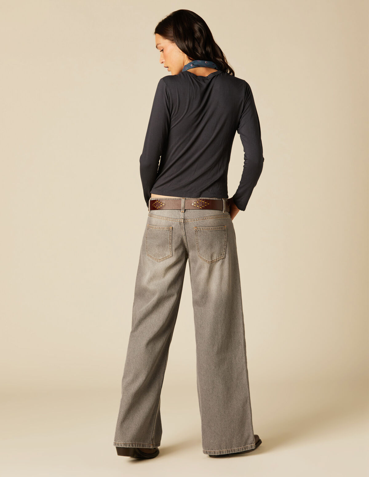 PANTALON BLANC BOUTONS CÔTÉ