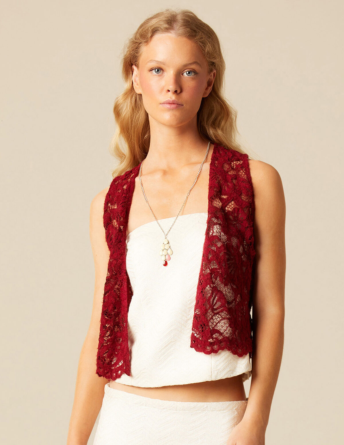 GILET DENTELLE ROUGE