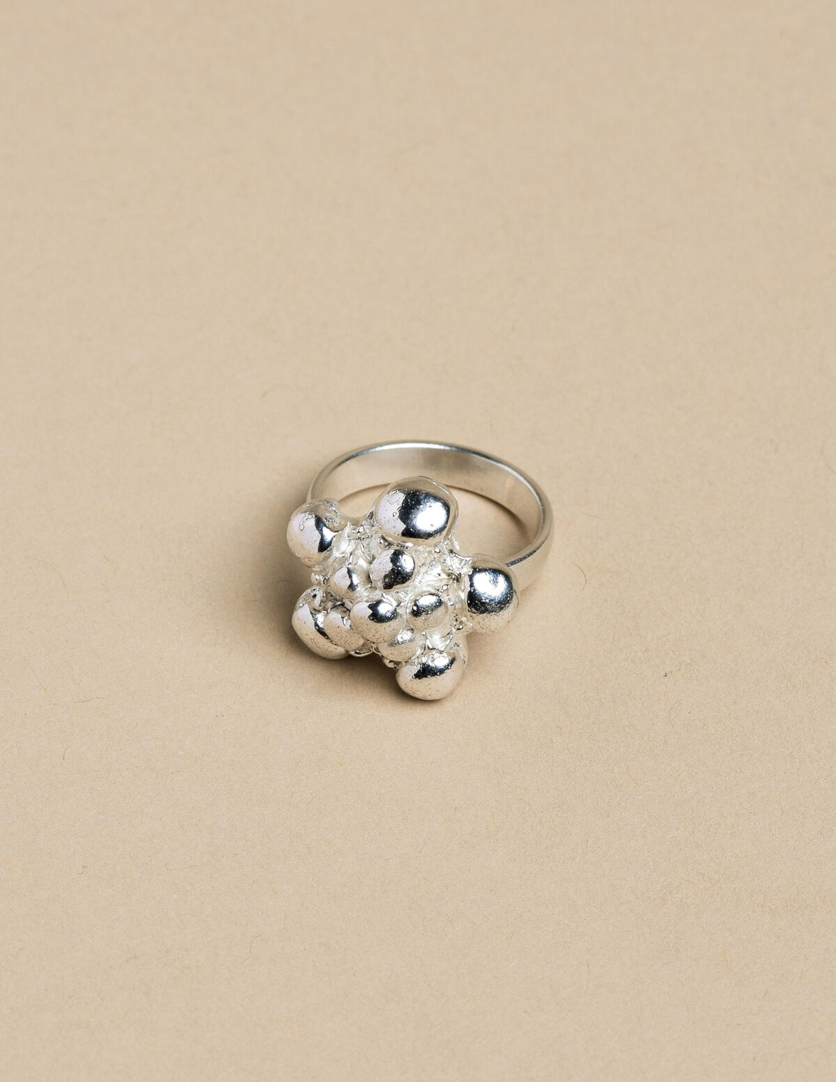 ANILLO BOLITAS DORADO