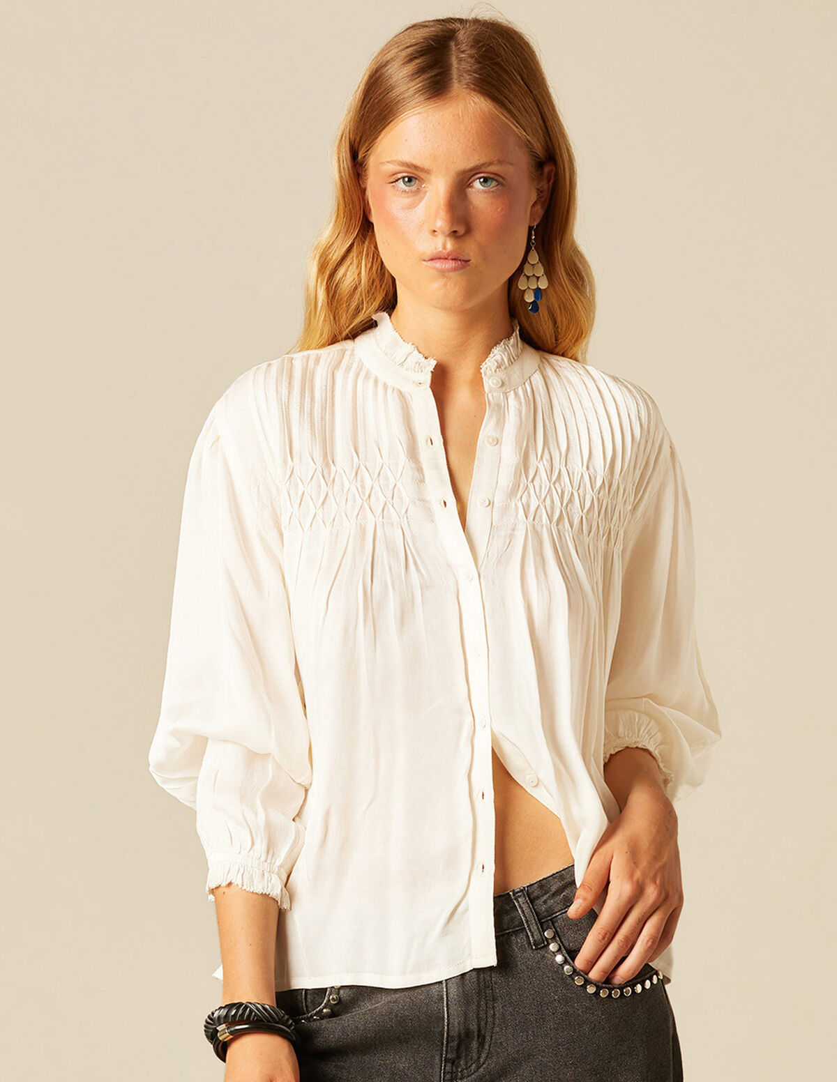 CHEMISE SATINÉE PLIS ÉCRUE