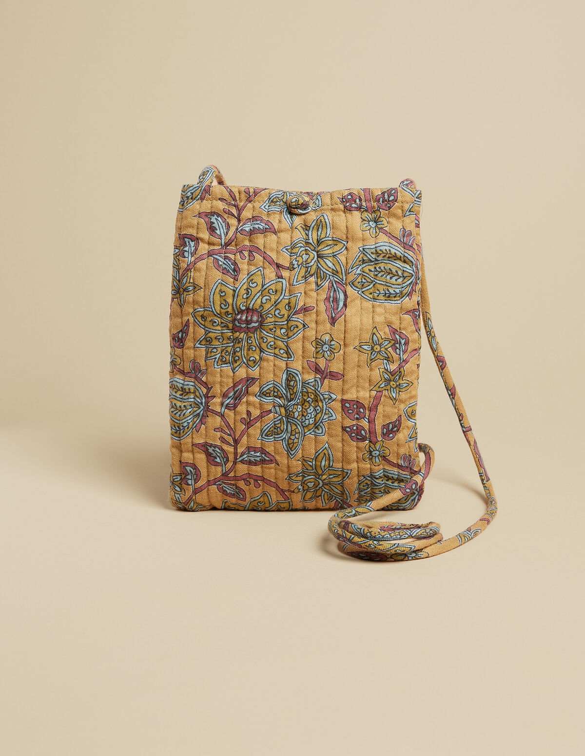 BERRY FLORAL CROSSBODY BAG